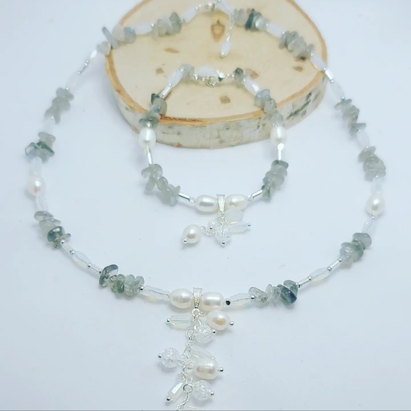 Moonstone, Freshwater Pearl charm necklace and bracelet set - Picture 4 of 5